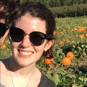 Meet your Posher, Victoria